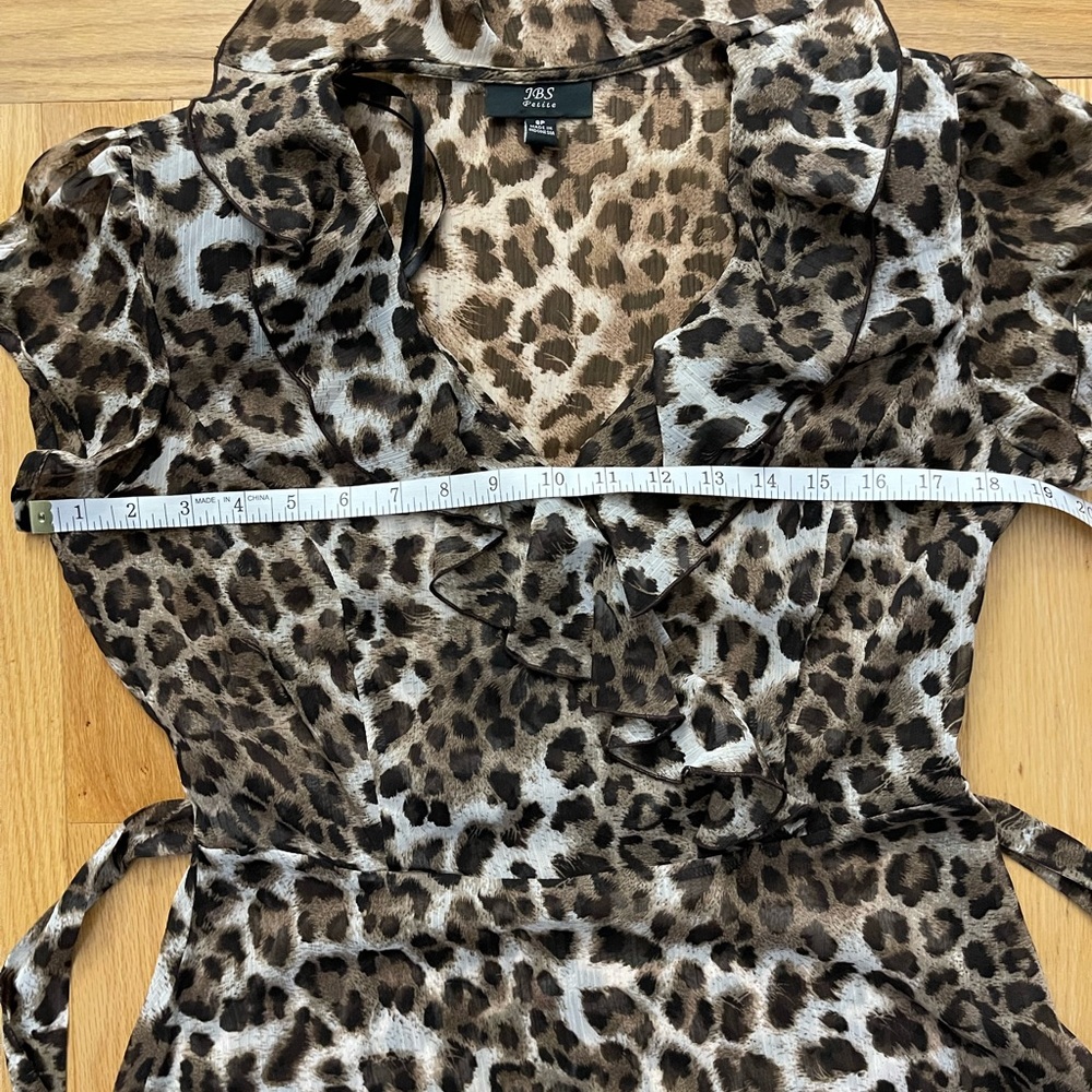 JBS Short Sleeve Belted Dress in Leopard - Picture 9 of 12